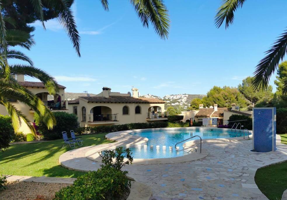 Apartment En Con Piscina Moraira
